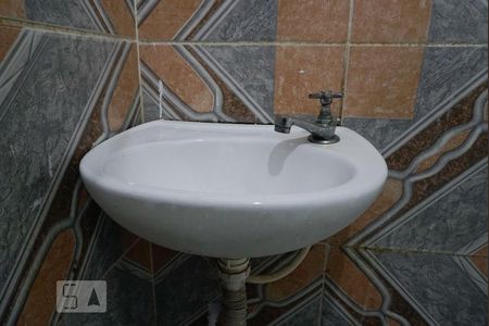 Casa para alugar com 30m², 1 quarto e sem vagaBanheiro