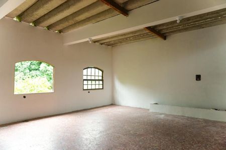 Casa para alugar com 200m², 4 quartos e 1 vagaHall