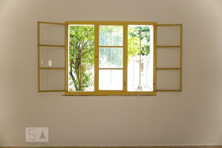 Sala 1 de casa para alugar com 4 quartos, 200m² em Campo Grande, Rio de Janeiro