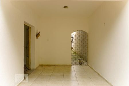 Casa para alugar com 200m², 4 quartos e 1 vagaQuintal/Hall de Entrada