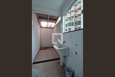 Casa de condomínio para alugar com 235m², 3 quartos e 3 vagasÁrea de Serviço