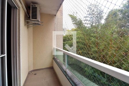 Casa de condomínio para alugar com 235m², 3 quartos e 3 vagasVaranda do Quarto 1