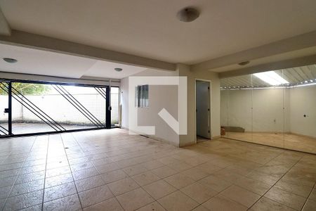 Casa de condomínio para alugar com 235m², 3 quartos e 3 vagasGaragem