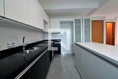 Casa de condomínio para alugar com 235m², 3 quartos e 3 vagasCozinha