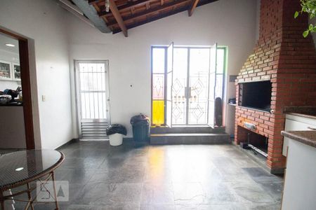 Casa à venda com 405m², 5 quartos e sem vaga Casa à venda com 405m², 5 quartos e sem vagachurrasqueira