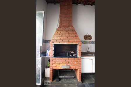 Casa à venda com 405m², 5 quartos e sem vaga Casa à venda com 405m², 5 quartos e sem vagachurrasqueira