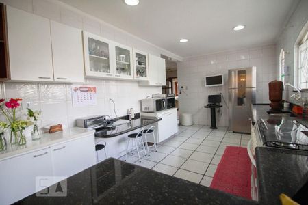 Casa à venda com 405m², 5 quartos e sem vaga Casa à venda com 405m², 5 quartos e sem vagacozinha