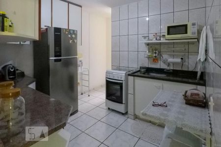 Apartamento à venda com 62m², 2 quartos e 1 vagaCozinha