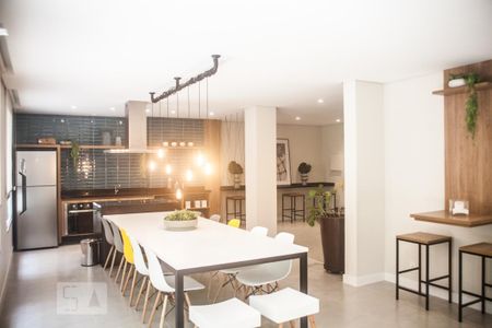 Apartamento para alugar com 28m², 1 quarto e sem vagaÁrea comum - Salão de festas