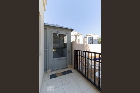 Apartamento à venda com 48m², 2 quartos e 1 vaga Apartamento à venda com 48m², 2 quartos e 1 vagaElevador de Acessibilidade