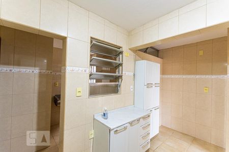 Apartamento para alugar com 100m², 3 quartos e sem vaga Apartamento para alugar com 100m², 3 quartos e sem vagaCozinha