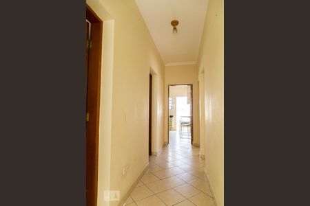 Casa à venda com 155m², 2 quartos e 2 vagasCorredor