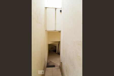 Casa à venda com 155m², 2 quartos e 2 vagasCorredor lateral