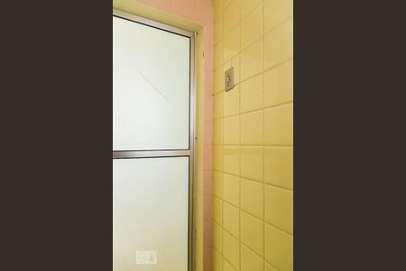 Casa à venda com 155m², 2 quartos e 2 vagasBanheiro de serviço