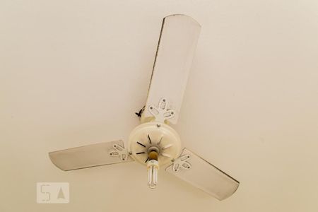 Casa à venda com 155m², 2 quartos e 2 vagasQuarto 2 - Ventilador