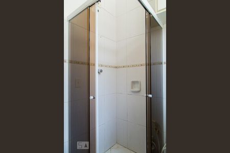 Casa à venda com 155m², 2 quartos e 2 vagasBanheiro