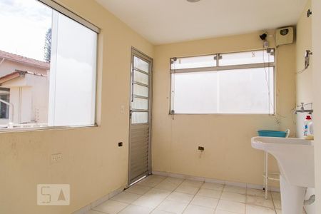 Casa à venda com 155m², 2 quartos e 2 vagasÁrea de serviço