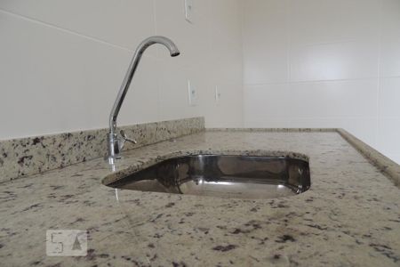 Cozinha - Torneira de apartamento para alugar com 2 quartos, 51m² em Pechincha, Rio de Janeiro