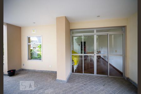 Apartamento para alugar com 60m², 2 quartos e 1 vaga Apartamento para alugar com 60m², 2 quartos e 1 vagaÁrea comum - Salão de festas