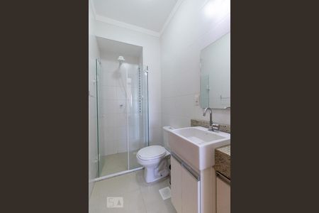 Apartamento para alugar com 80m², 2 quartos e 1 vagaDetalhe do banheiro