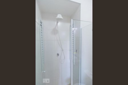 Apartamento para alugar com 80m², 2 quartos e 1 vagaChuveiro