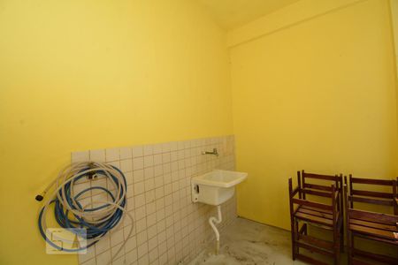 Casa para alugar com 73m², 2 quartos e sem vagaÁrea de Serviço