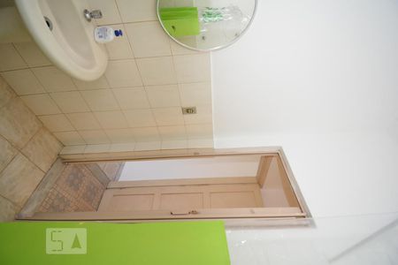 Casa para alugar com 73m², 2 quartos e sem vagaBanheiro Social