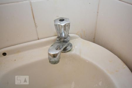 Casa para alugar com 73m², 2 quartos e sem vagaBanheiro de Serviço