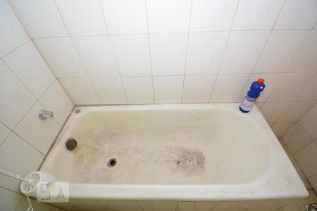 Casa para alugar com 73m², 2 quartos e sem vagaBanheiro Social - Banheira