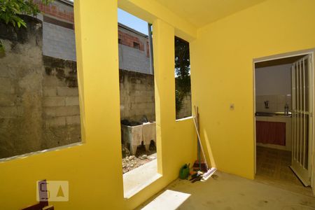 Casa para alugar com 73m², 2 quartos e sem vagaÁrea de Serviço