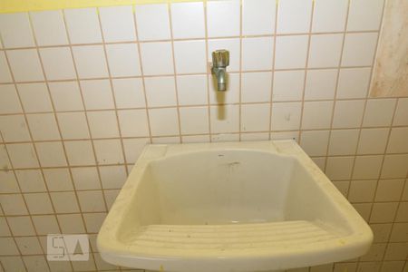 Casa para alugar com 73m², 2 quartos e sem vagaÁrea de Serviço