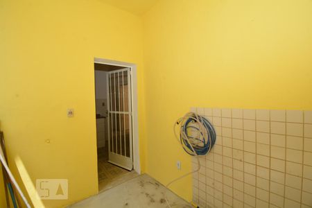 Casa para alugar com 73m², 2 quartos e sem vagaÁrea de Serviço