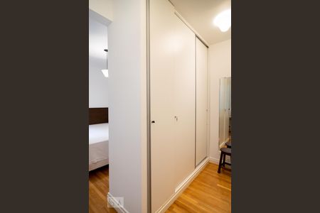 Apartamento para alugar com 94m², 2 quartos e 1 vagaCloset Quarto 2 - Suíte