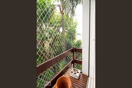 Apartamento para alugar com 94m², 2 quartos e 1 vagaVaranda