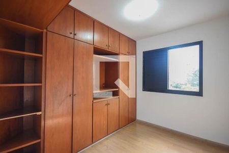 Apartamento à venda com 121m², 3 quartos e 2 vagas Apartamento à venda com 121m², 3 quartos e 2 vagasQuarto