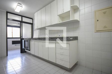 Cozinha de apartamento para alugar com 3 quartos, 121m² em Vila Andrade, São Paulo