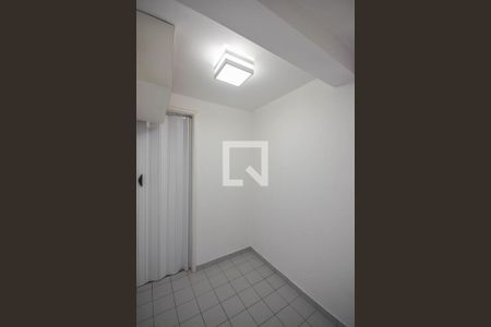 Apartamento à venda com 121m², 3 quartos e 2 vagas Apartamento à venda com 121m², 3 quartos e 2 vagasQuarto de serviço