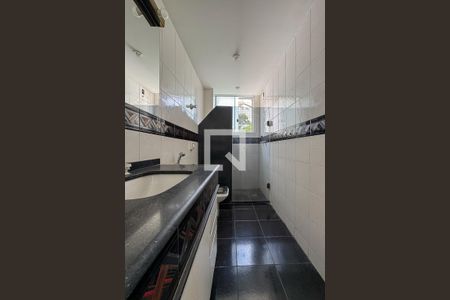 Apartamento para alugar com 126m², 4 quartos e 2 vagas Apartamento para alugar com 126m², 4 quartos e 2 vagasBanheiro social