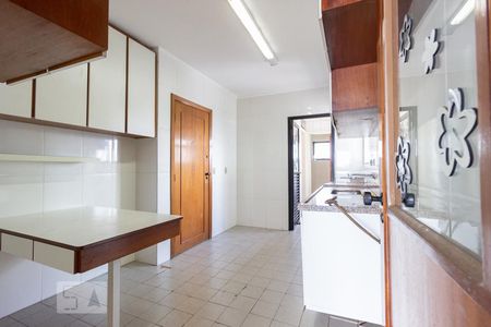 Apartamento à venda com 115m², 3 quartos e 3 vagasCozinha