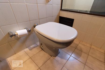 Apartamento à venda com 115m², 3 quartos e 3 vagasBanheiro da suíte