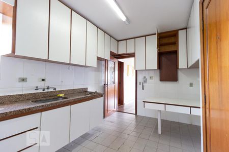 Apartamento à venda com 115m², 3 quartos e 3 vagasCozinha