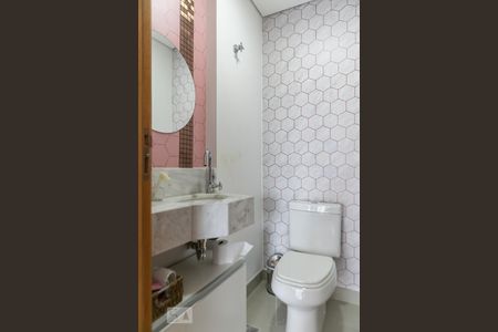 Lavabo de apartamento para alugar com 2 quartos, 54m² em Gonzaga, Santos