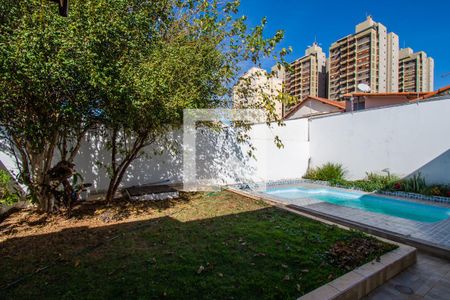Casa à venda com 312m², 3 quartos e 3 vagasQuintal