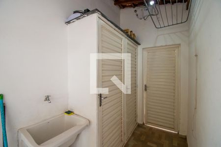 Casa à venda com 312m², 3 quartos e 3 vagasÁrea de Serviço