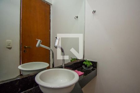 Casa à venda com 312m², 3 quartos e 3 vagasLavabo