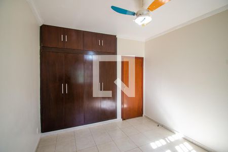 Casa à venda com 312m², 3 quartos e 3 vagasQuarto 2
