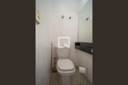 Casa à venda com 312m², 3 quartos e 3 vagasLavabo