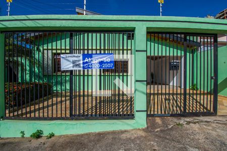 Casa à venda com 312m², 3 quartos e 3 vagasPlaquinha