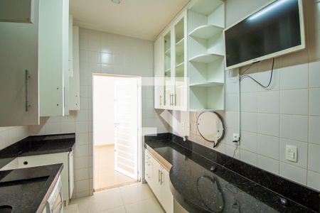 Casa à venda com 312m², 3 quartos e 3 vagasCozinha