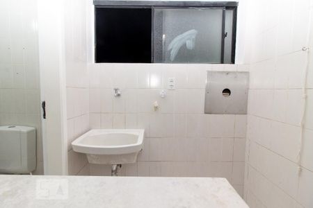 area serviço de apartamento para alugar com 3 quartos, 88m² em Costa Azul, Salvador